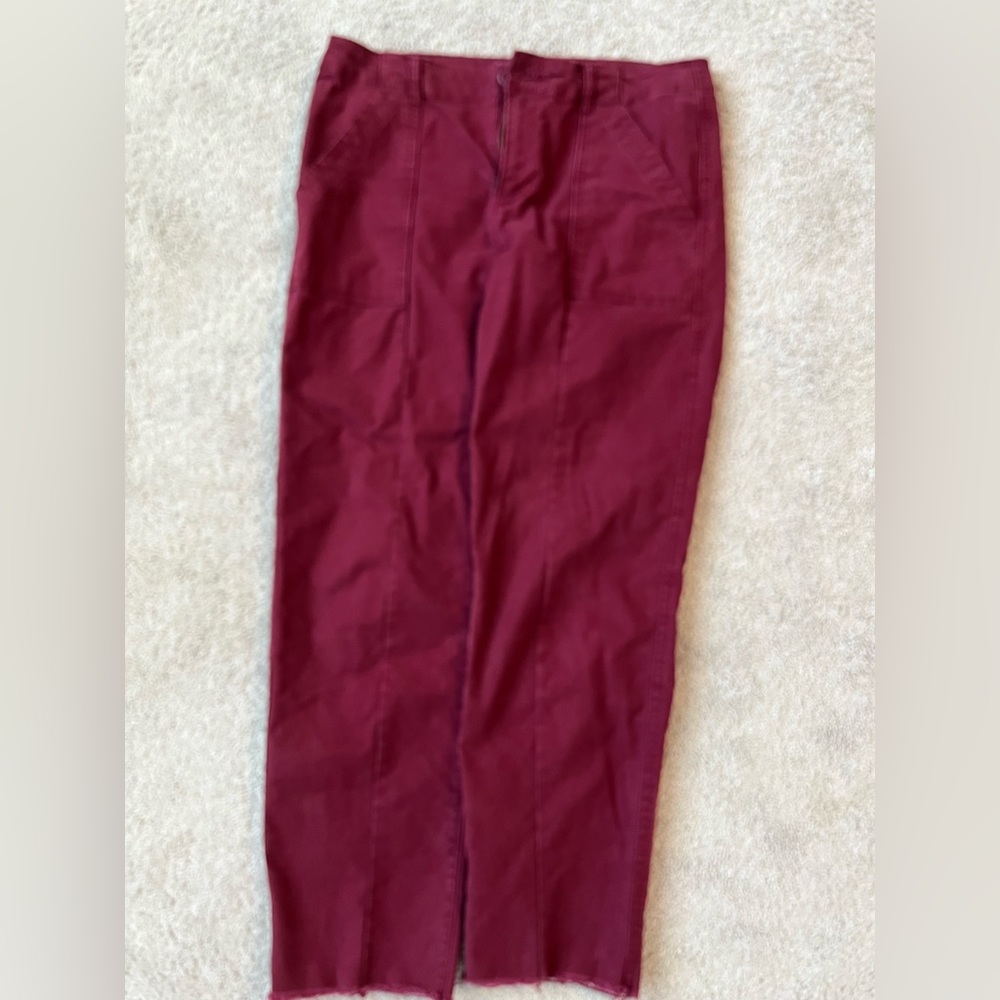 5/$20-Old Navy cargo size 8, frayed bottom